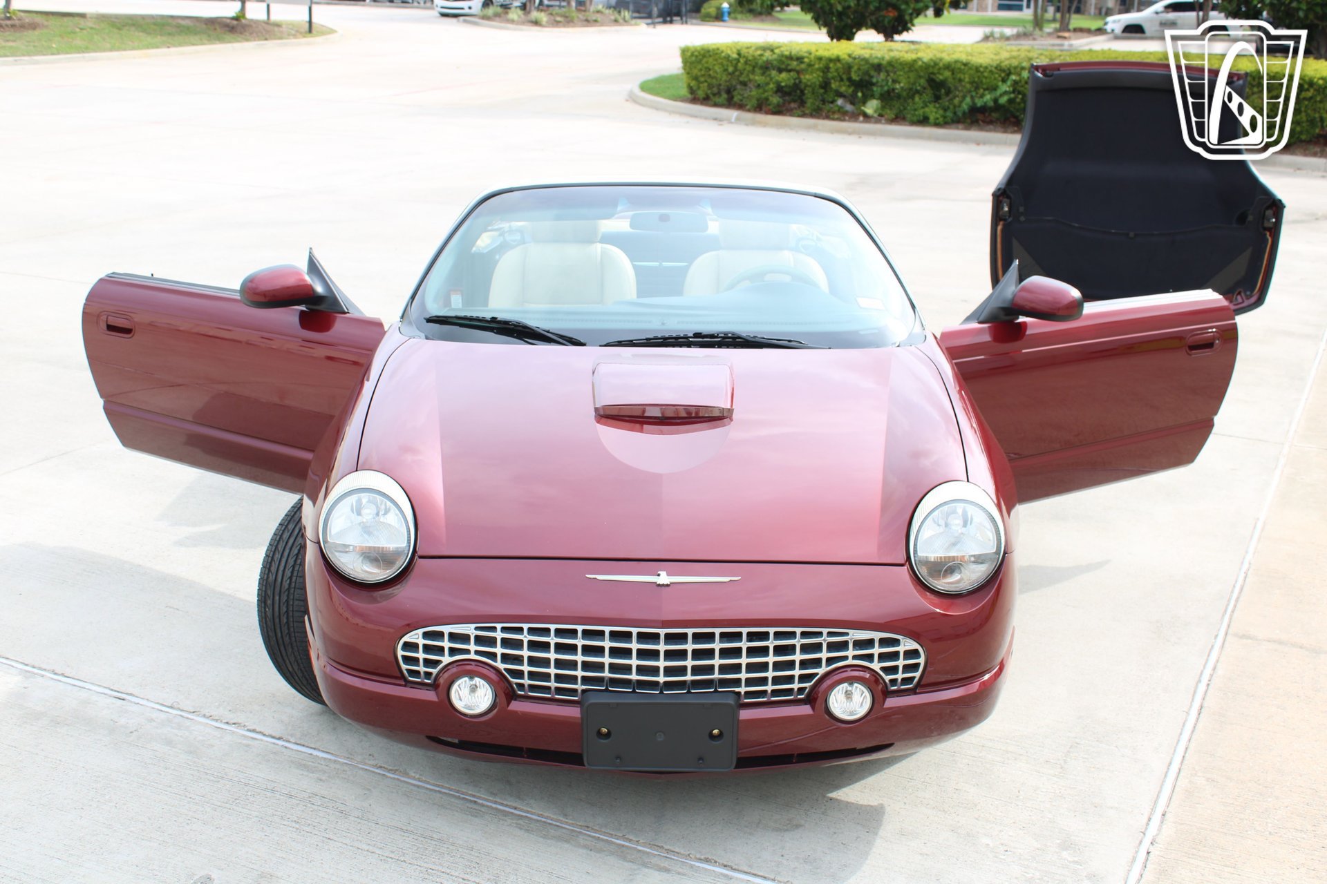 Used 2004 Ford Thunderbird RWD image 6