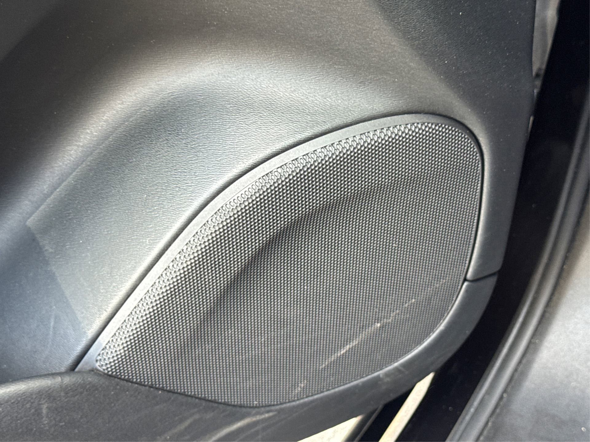 Used 2022 Volvo XC90 T6 Momentum w/ Advanced Package image 35