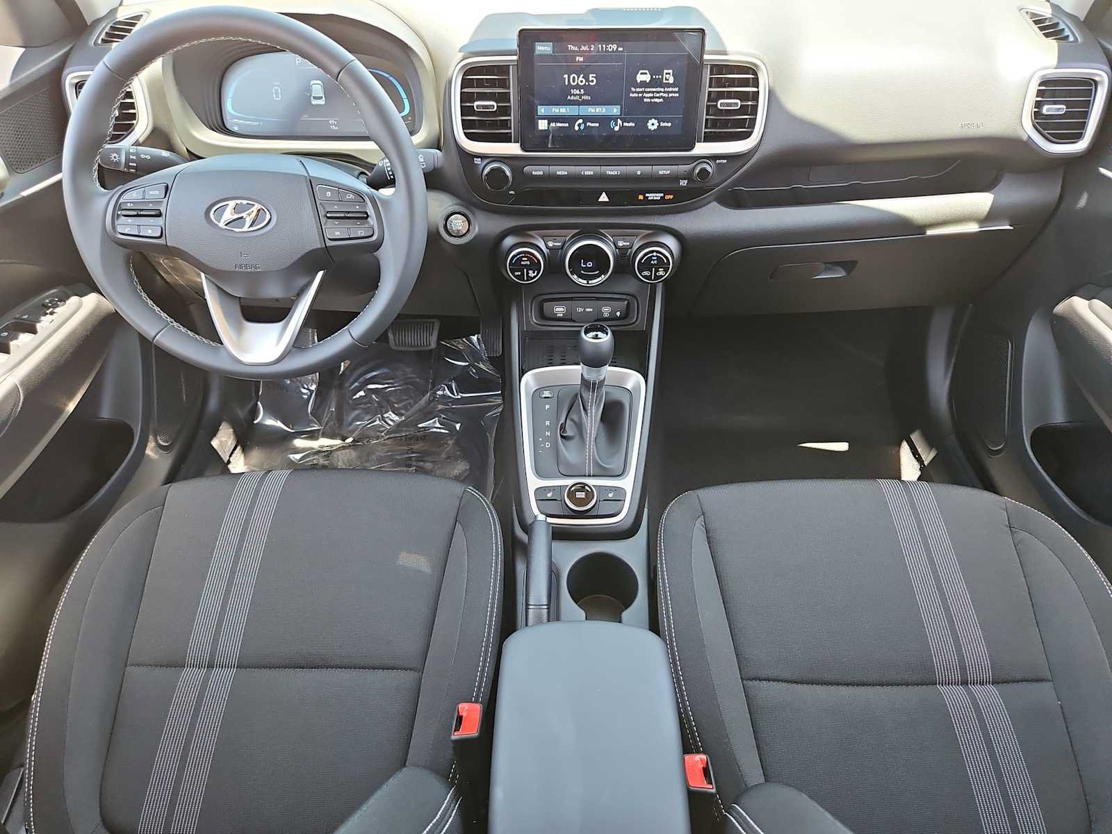 Certified 2026 Hyundai Venue SEL FWD image 15