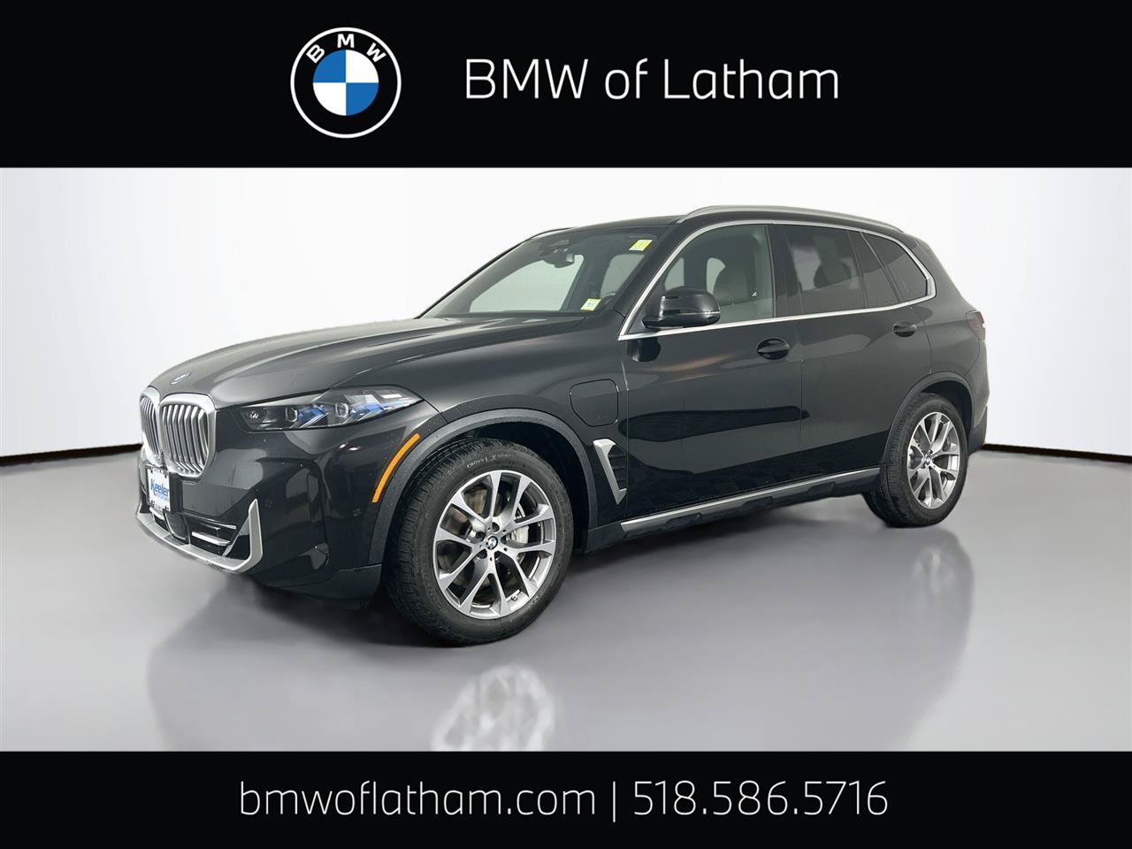 Used 2026 BMW X5 xDrive50e w/ Climate Comfort Package AWD/4WD image 1