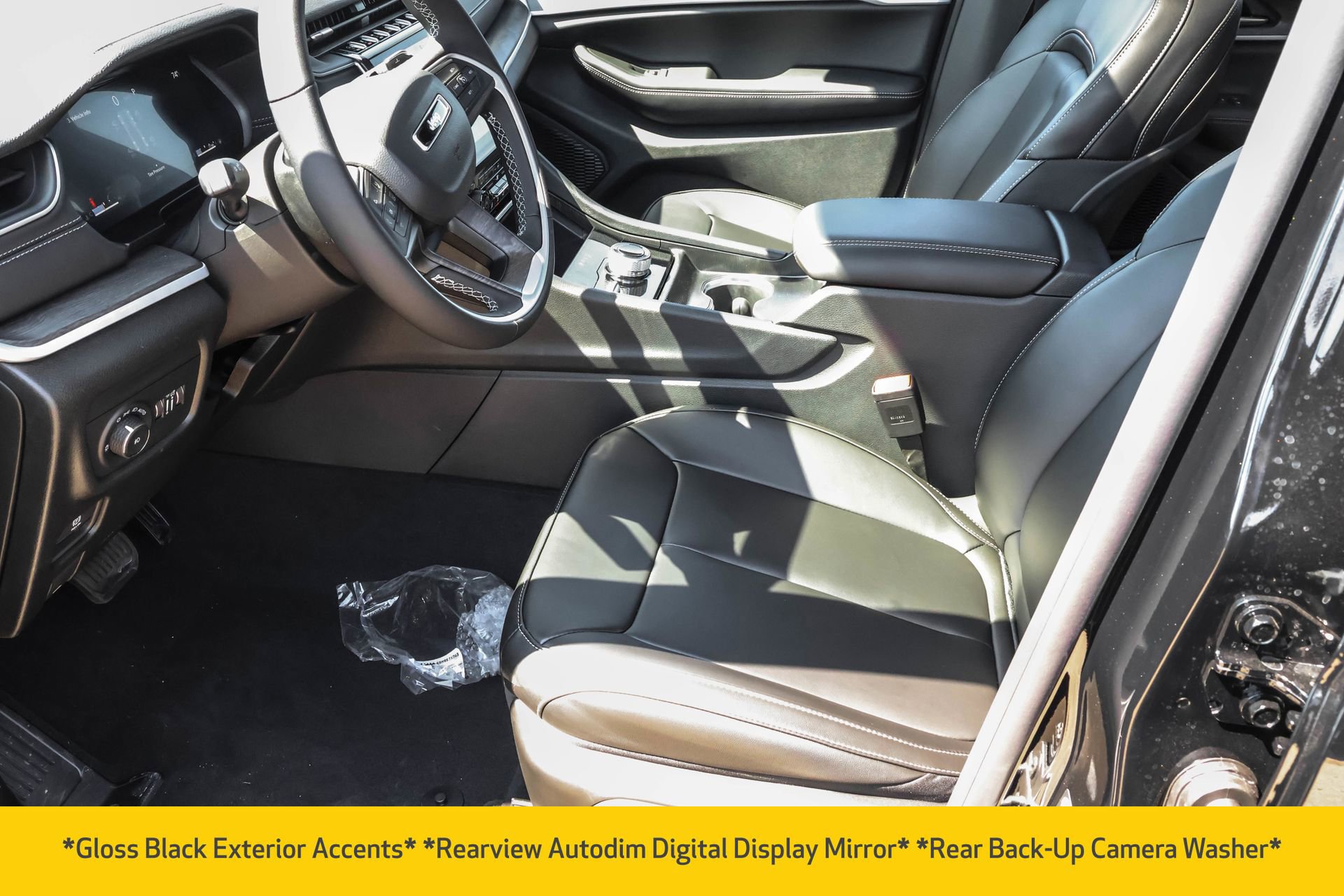 New 2025 Jeep Grand Cherokee Limited w/ Luxury Tech Group II image 5