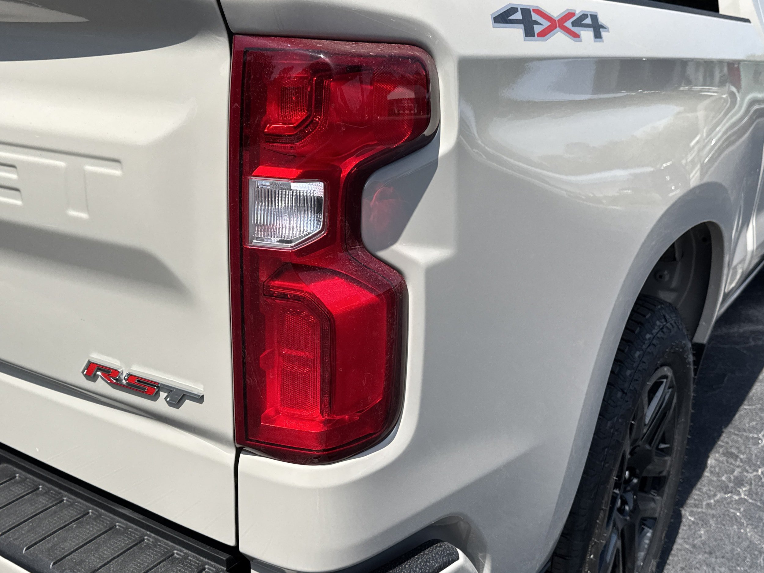 New 2026 Chevrolet Silverado 1500 RST w/ Convenience Package II AWD/4WD image 11