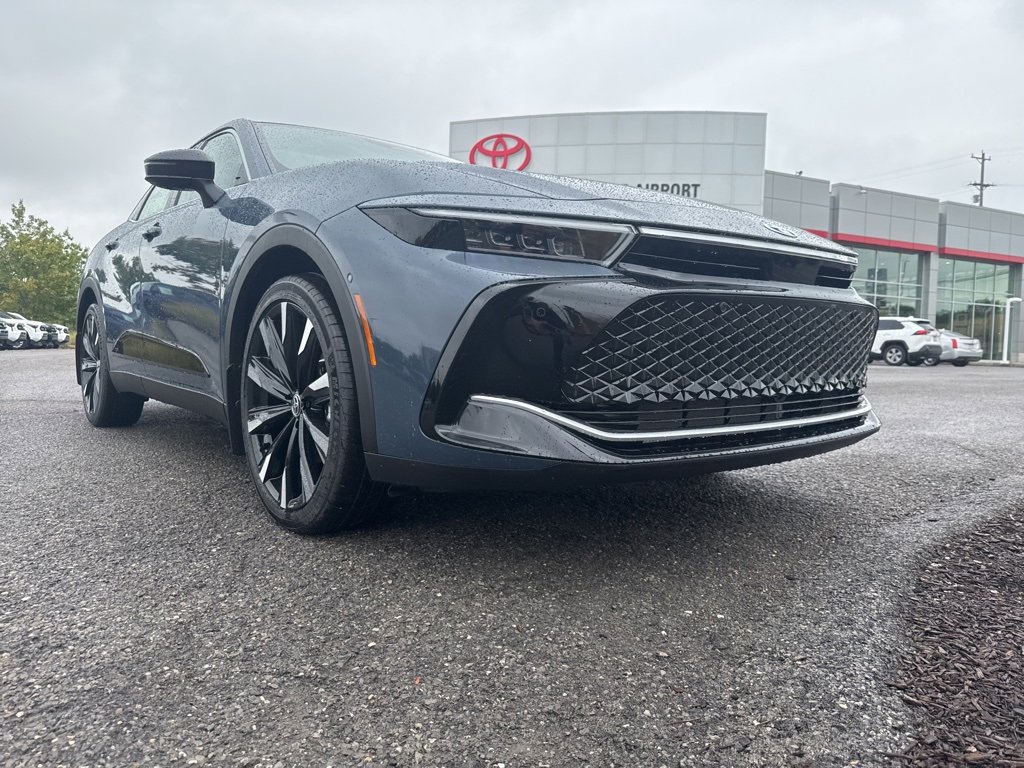 New 2026 Toyota Crown Platinum image 3