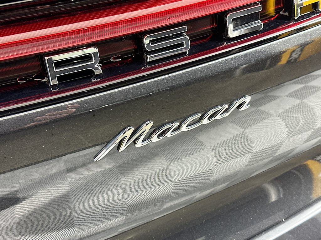New 2026 Porsche Macan AWD/4WD image 34