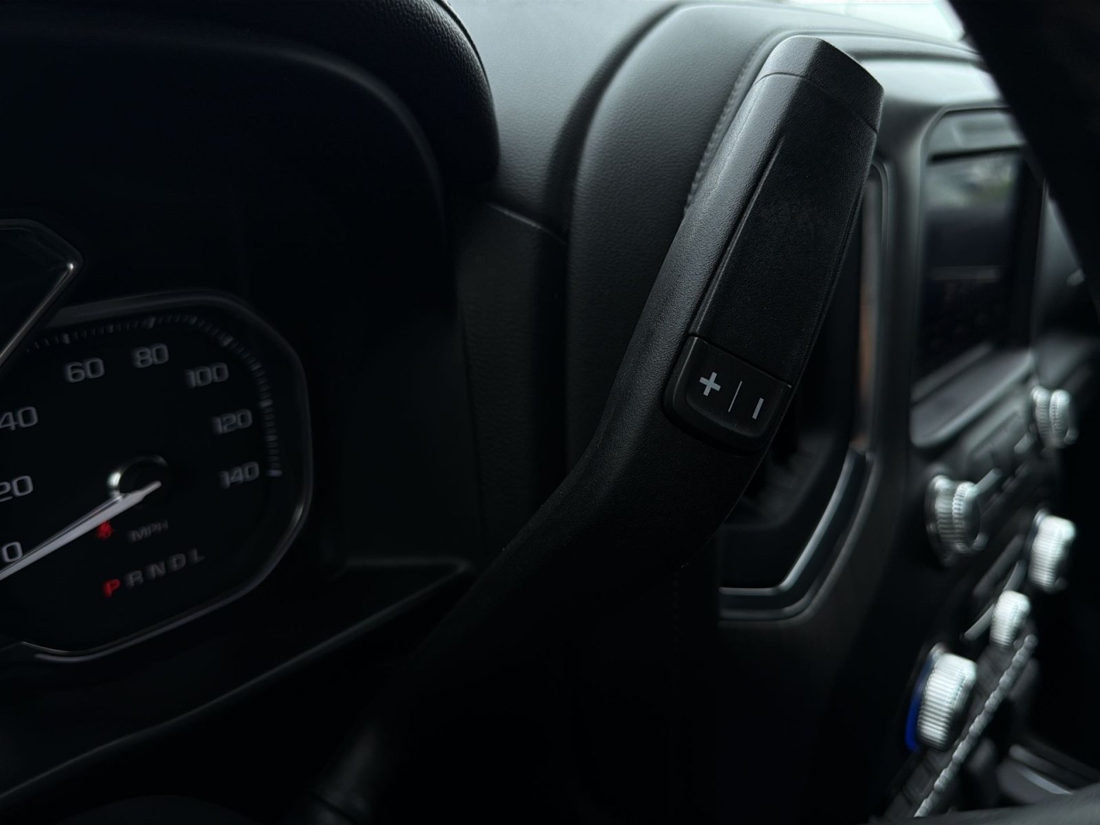 Used 2020 GMC Sierra 1500 Denali w/ Denali Ultimate Package AWD/4WD image 22