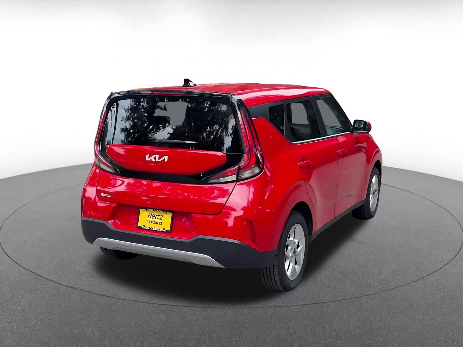 Used 2025 Kia Soul LX w/ LX Technology Package FWD image 14