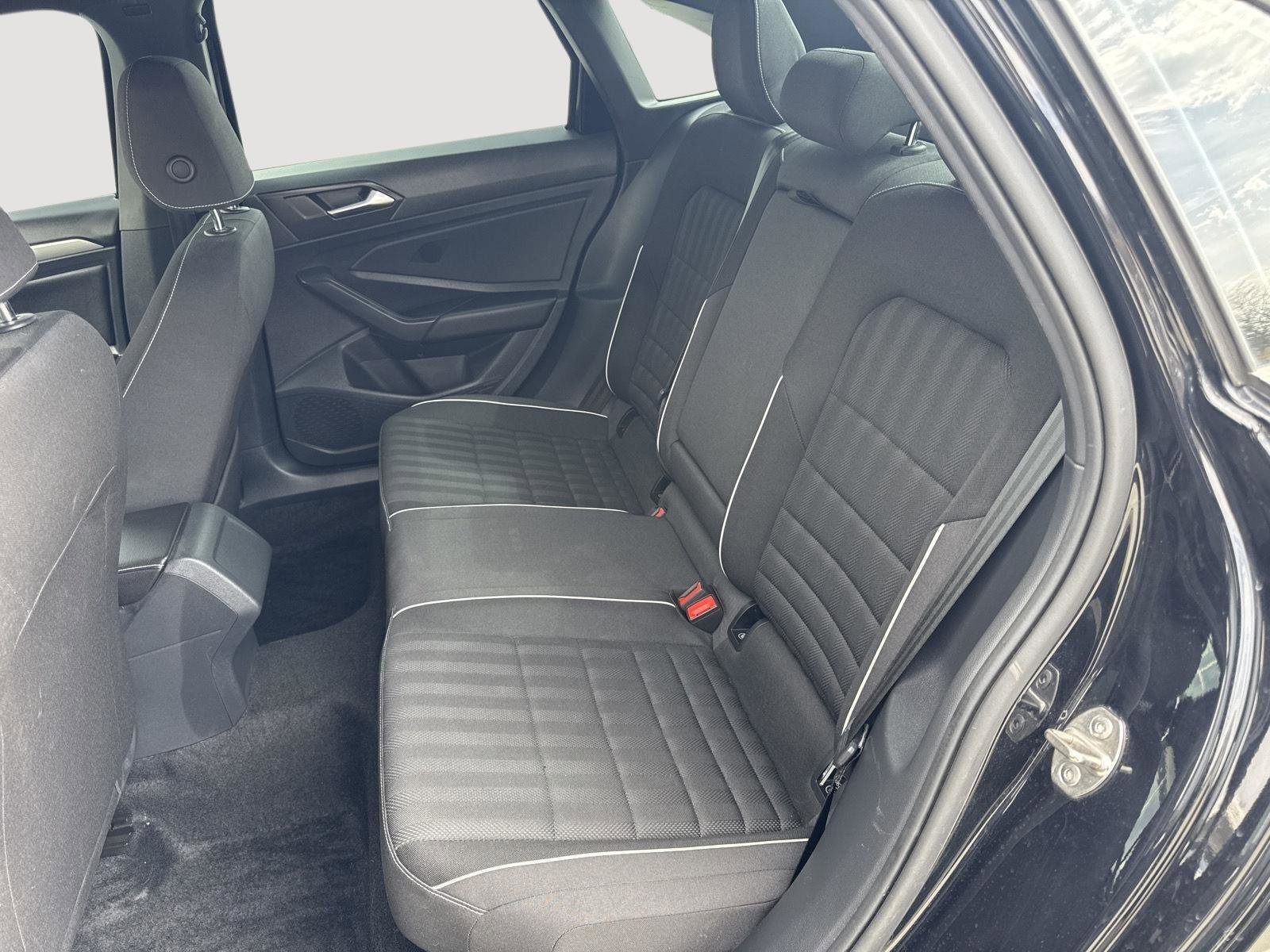 Certified 2023 Volkswagen Jetta Sport image 14