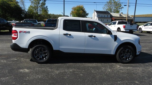 New 2025 Ford Maverick XLT w/ XLT Luxury Package image 9