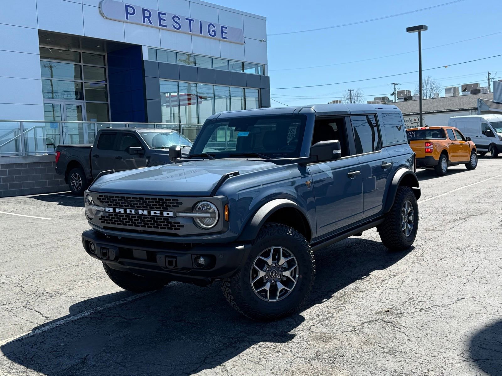 New 2025 Ford Bronco Badlands AWD/4WD image 1