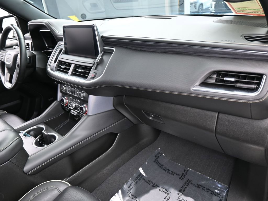 Used 2024 GMC Yukon SLT w/ SLT Luxury Package image 55