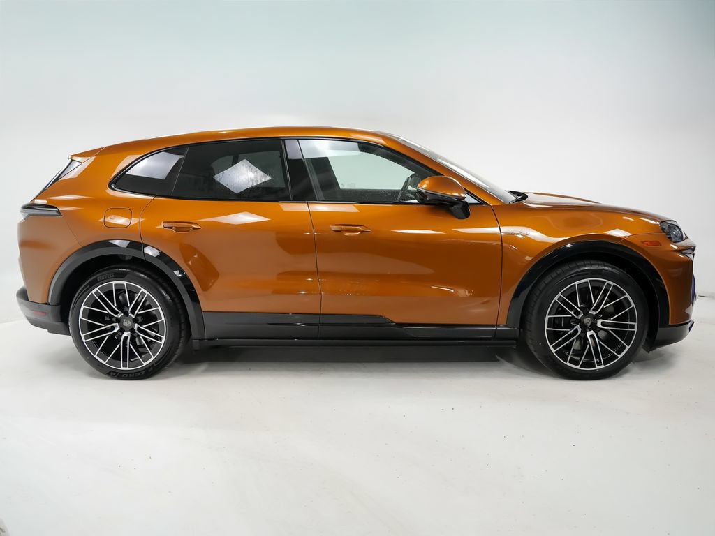 New 2026 Porsche Cayenne Turbo Electric AWD/4WD image 9