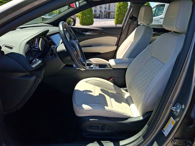 Used 2019 Buick Regal Avenir w/ Driver Confidence Package II FWD image 14