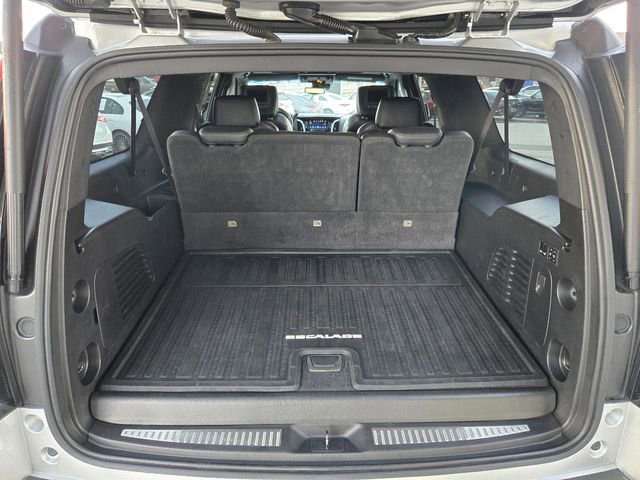 Used 2018 Cadillac Escalade ESV Platinum AWD/4WD image 10