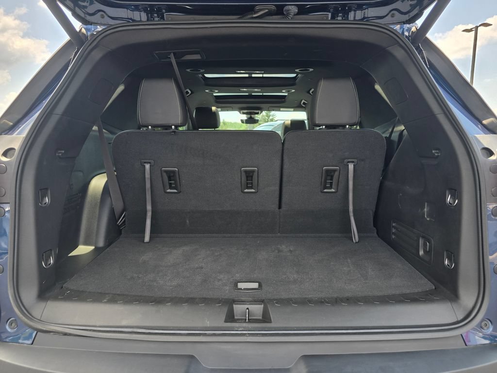 Used 2023 Chevrolet Traverse LT w/ LT Premium Package FWD image 13