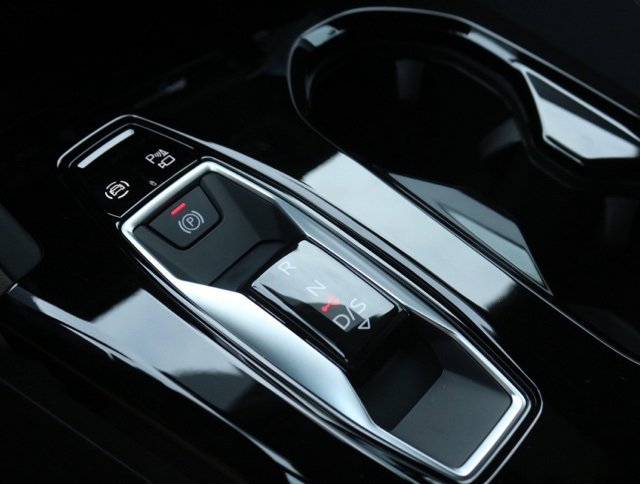 New 2025 Audi Q5 Premium Plus image 29