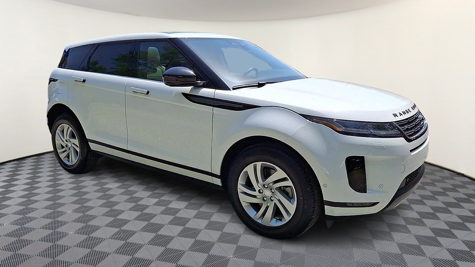 Certified 2026 Land Rover Range Rover Evoque S AWD/4WD image 2