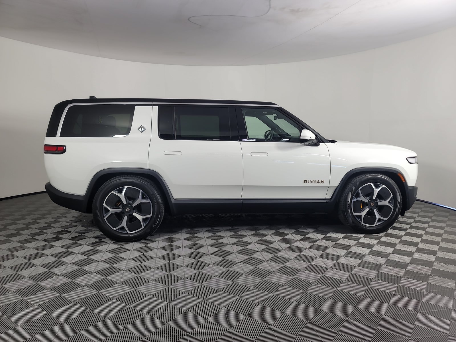 Used 2023 Rivian R1S Adventure Quad AWD/4WD image 6