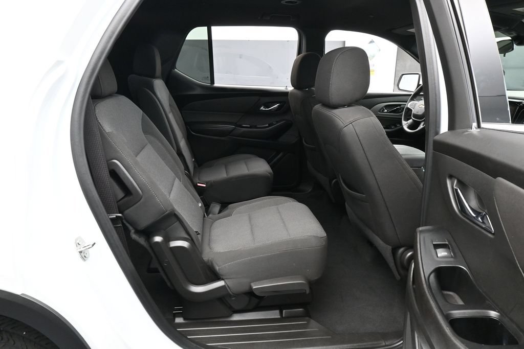 Used 2023 Chevrolet Traverse LT FWD image 37