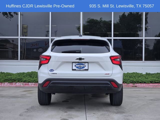 Used 2024 Chevrolet Trax RS w/ Driver Confidence Package FWD image 6