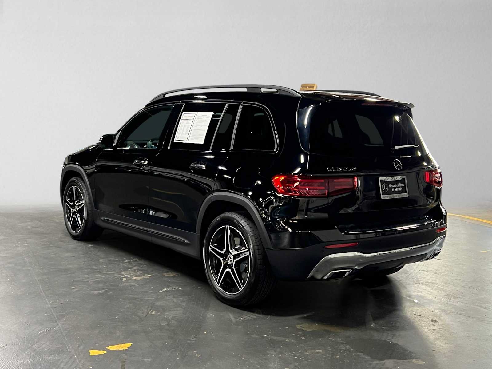 Certified 2026 Mercedes-Benz GLB 250 4MATIC image 5
