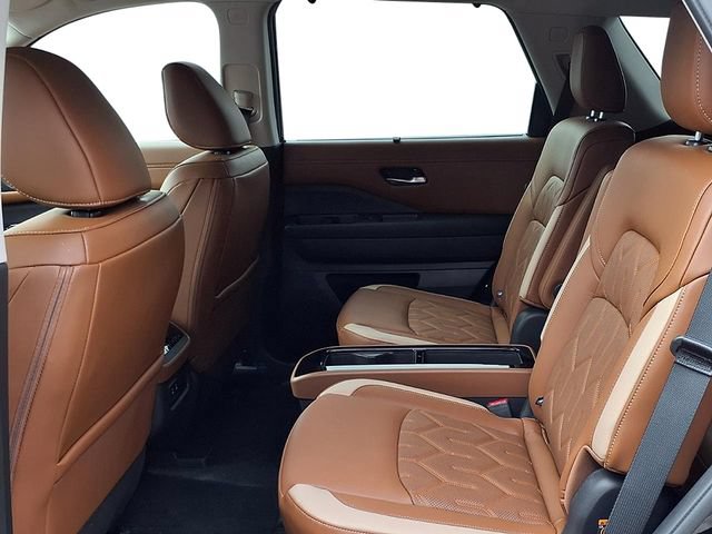 New 2026 Nissan Pathfinder Platinum AWD/4WD image 23