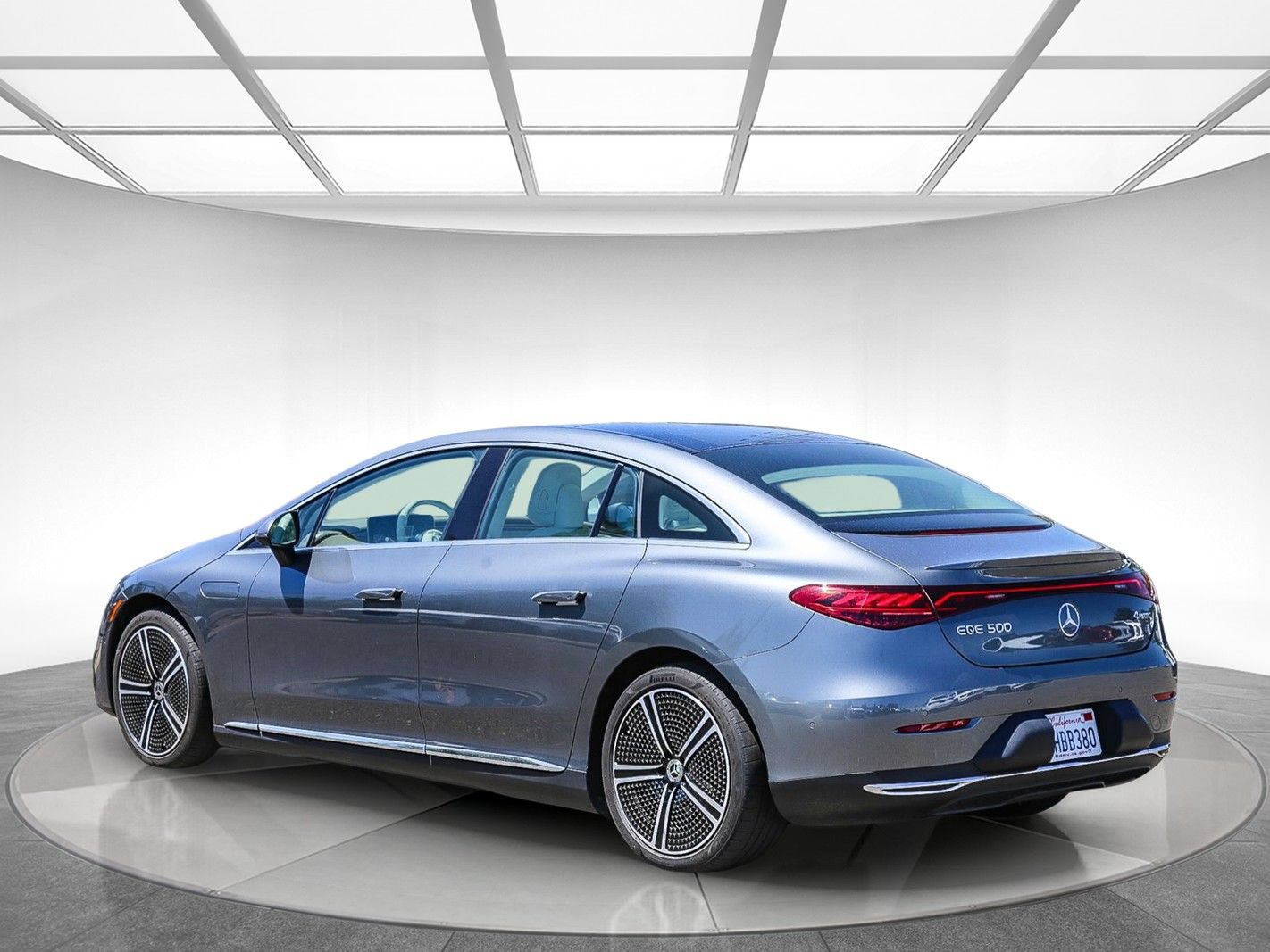 Used 2023 Mercedes-Benz EQE 500 4MATIC Sedan image 2