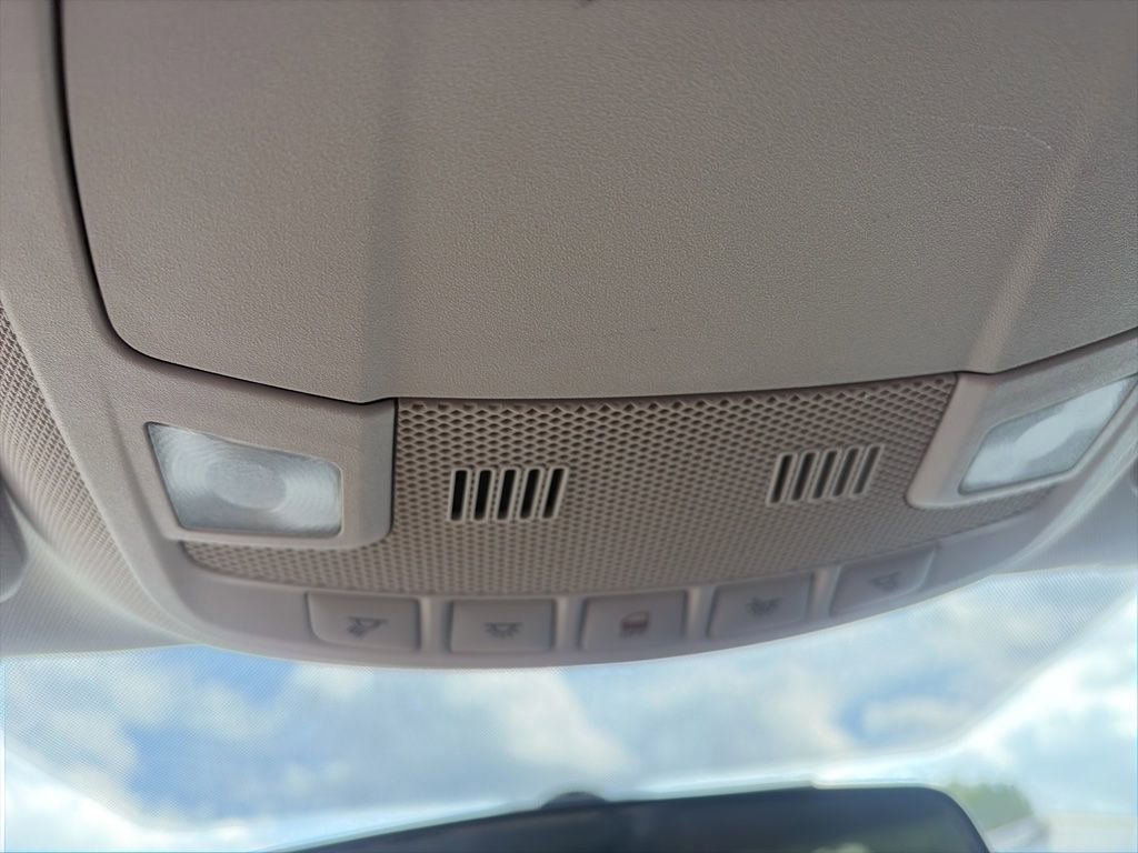 Used 2016 Ford Fusion SE FWD image 11