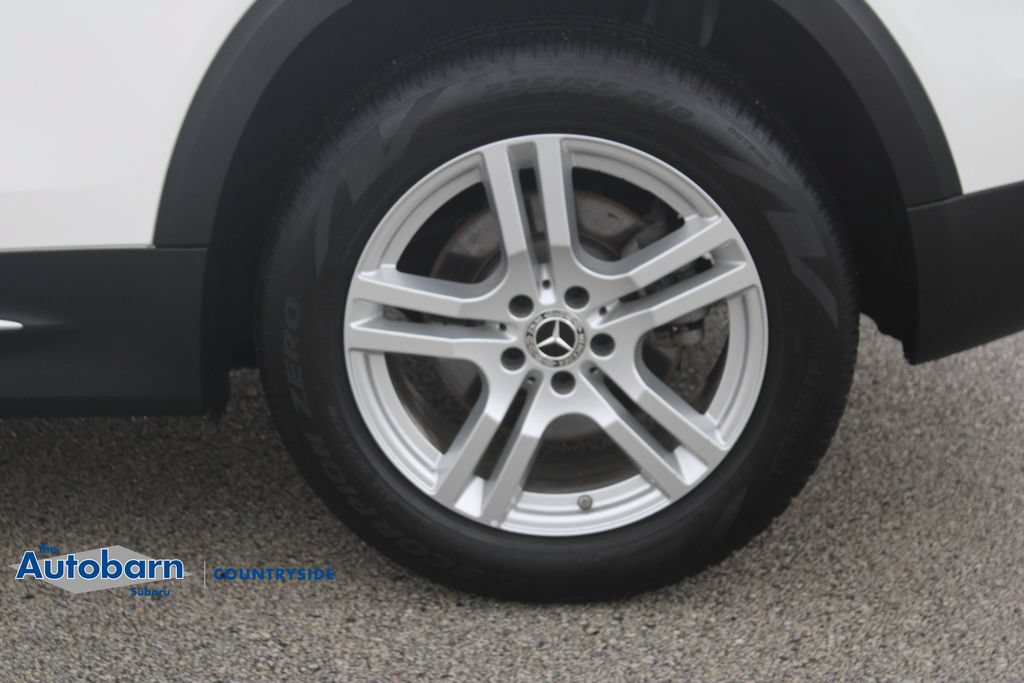Used 2023 Mercedes-Benz GLB 250 4MATIC w/ Premium Package image 30