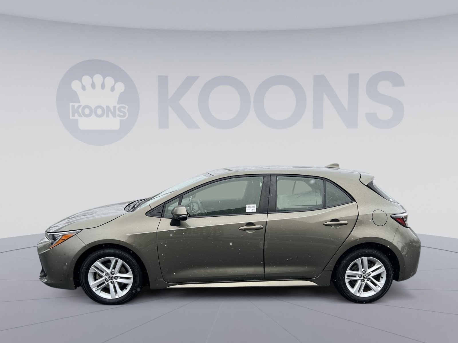 Used 2020 Toyota Corolla SE image 2