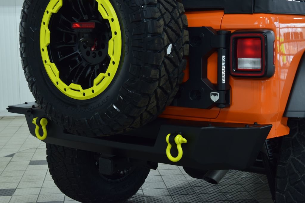 Used 2025 Jeep Wrangler Sport AWD/4WD image 19