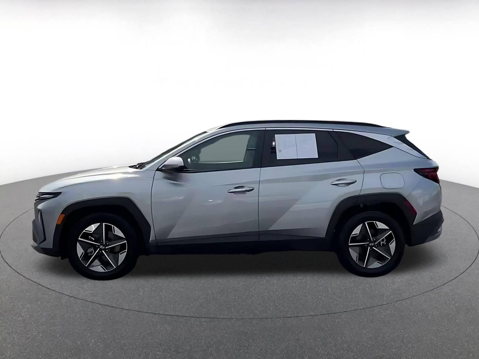 Used 2026 Hyundai Tucson SEL FWD image 8