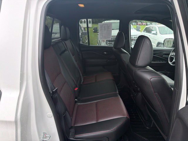 Used 2025 Honda Ridgeline Black Edition image 43