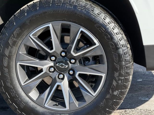 Used 2021 Chevrolet Tahoe Z71 w/ Rear Media and Nav Package image 11