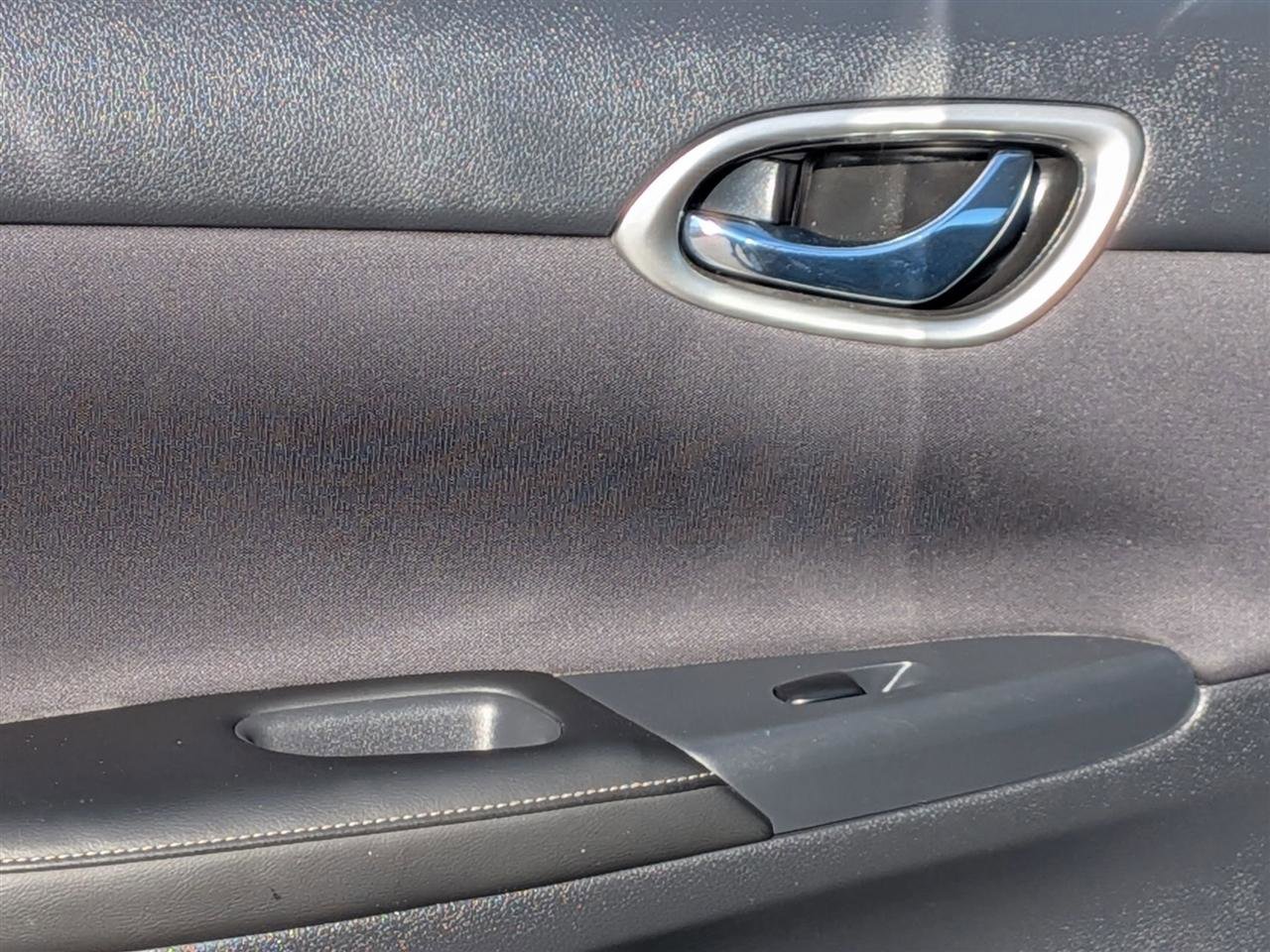 Used 2017 Nissan Sentra SV FWD image 24