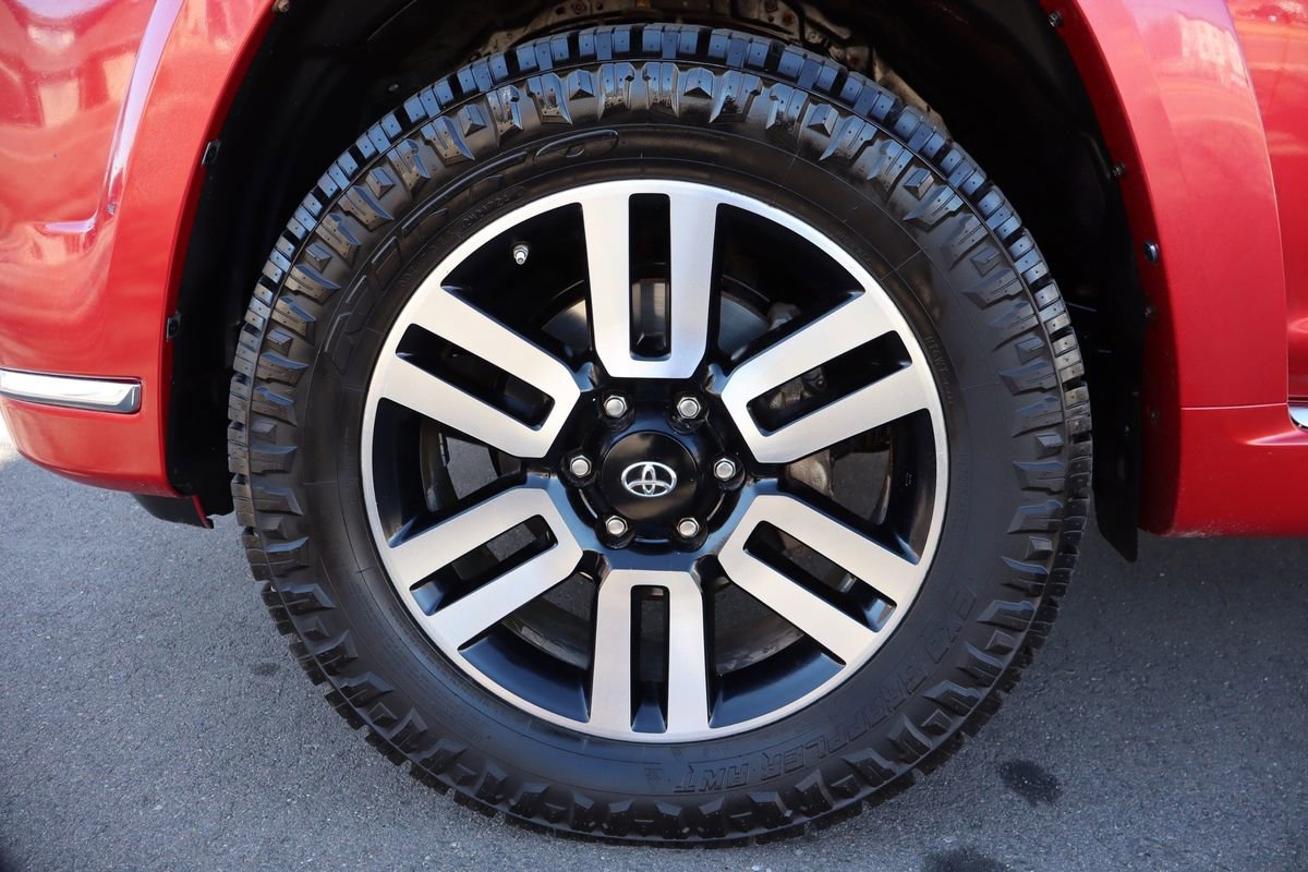 Used 2015 Toyota 4Runner Limited image 43