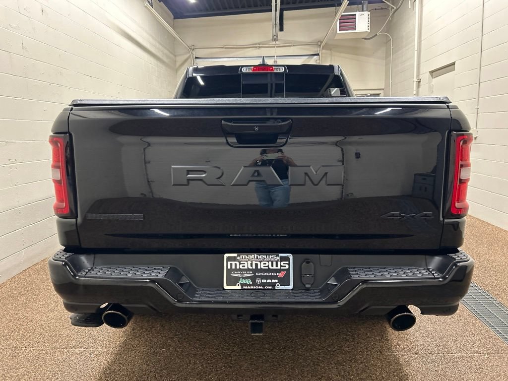Used 2025 RAM 1500 Big Horn AWD/4WD image 3
