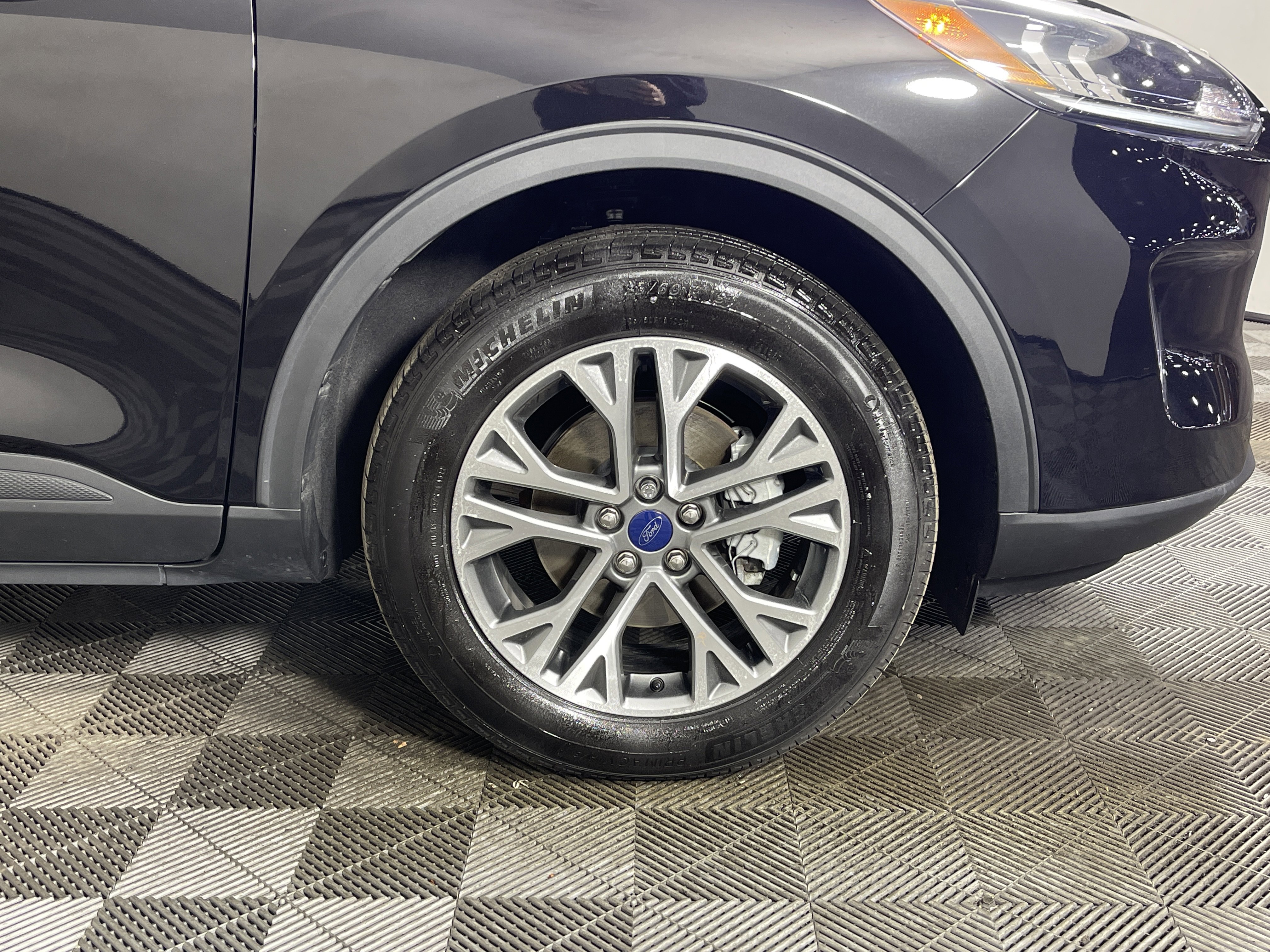 Used 2022 Ford Escape SEL image 7