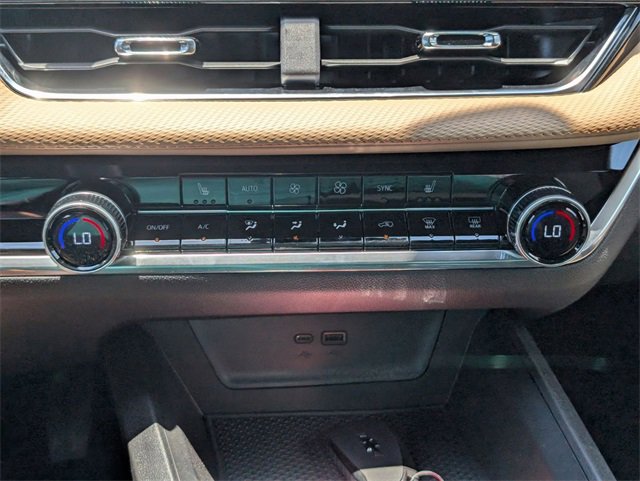 New 2026 Chevrolet Equinox ACTIV image 17