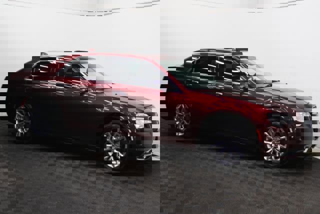 Used 2016 Chrysler 300 C image 3