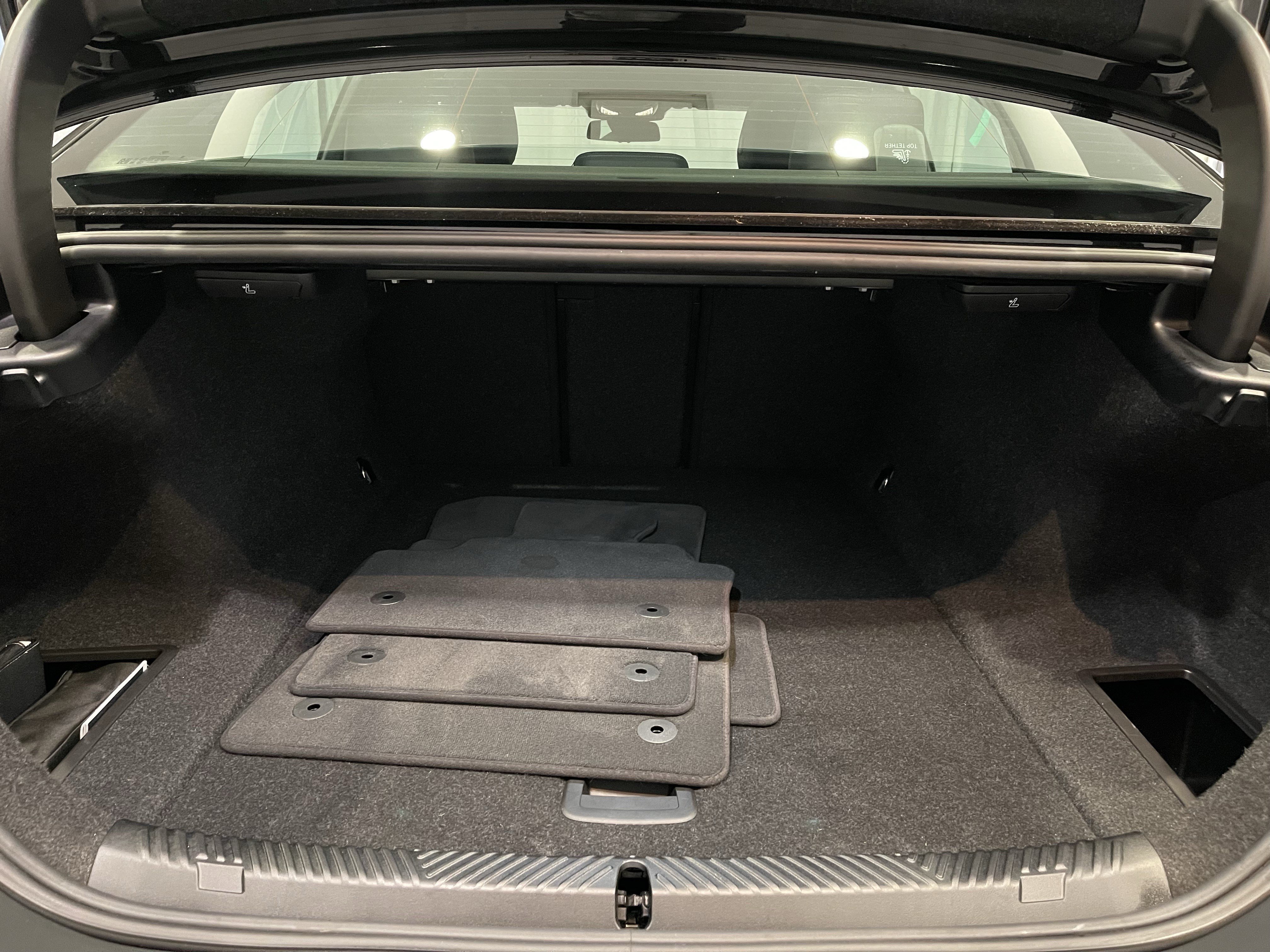 Used 2024 BMW i5 eDrive40i w/ Premium Package RWD image 27