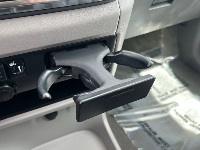 Used 2018 Toyota Sienna XLE w/ XLE Navigation Package image 31