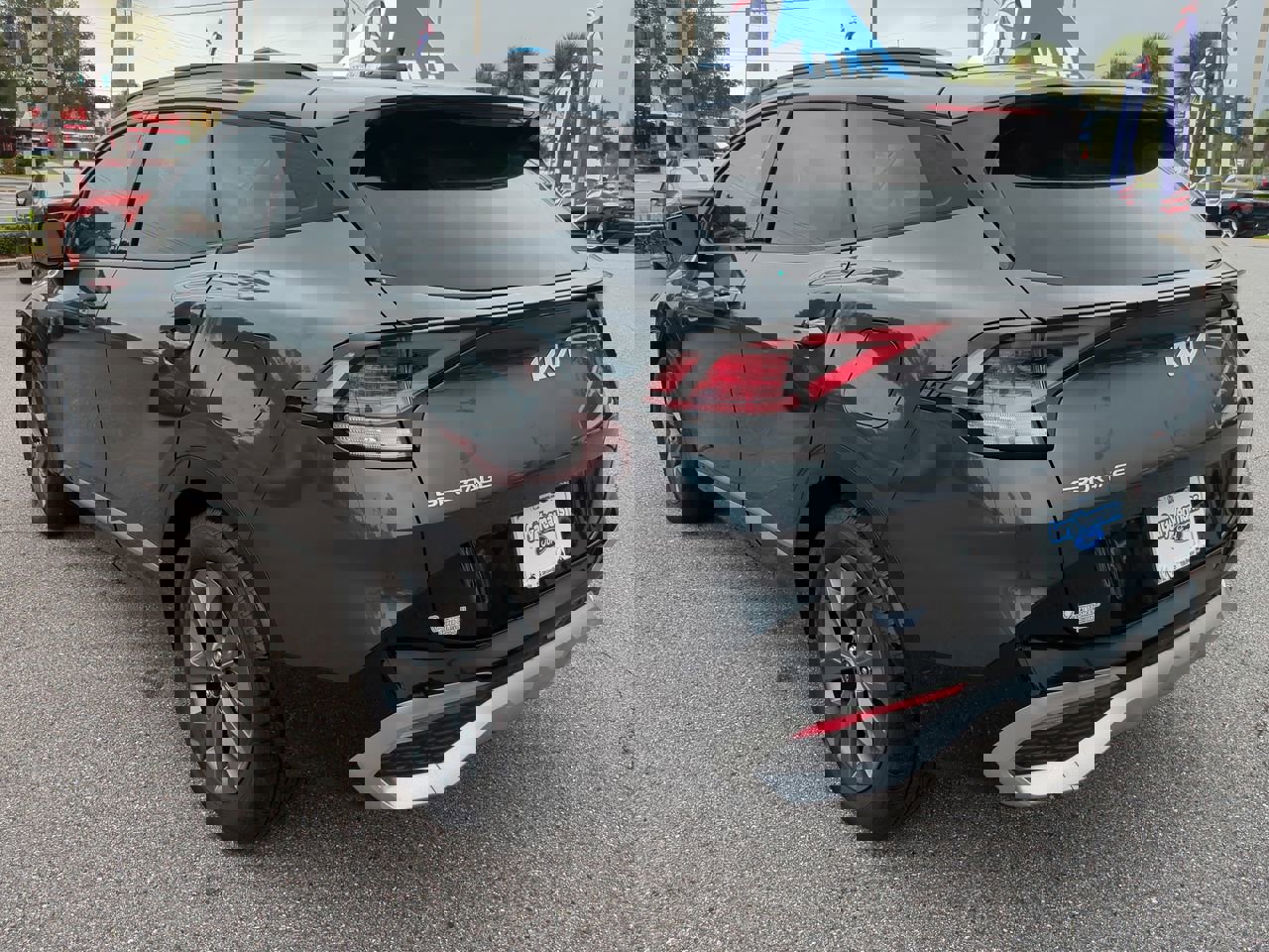 Used 2023 Kia Sportage SX image 6