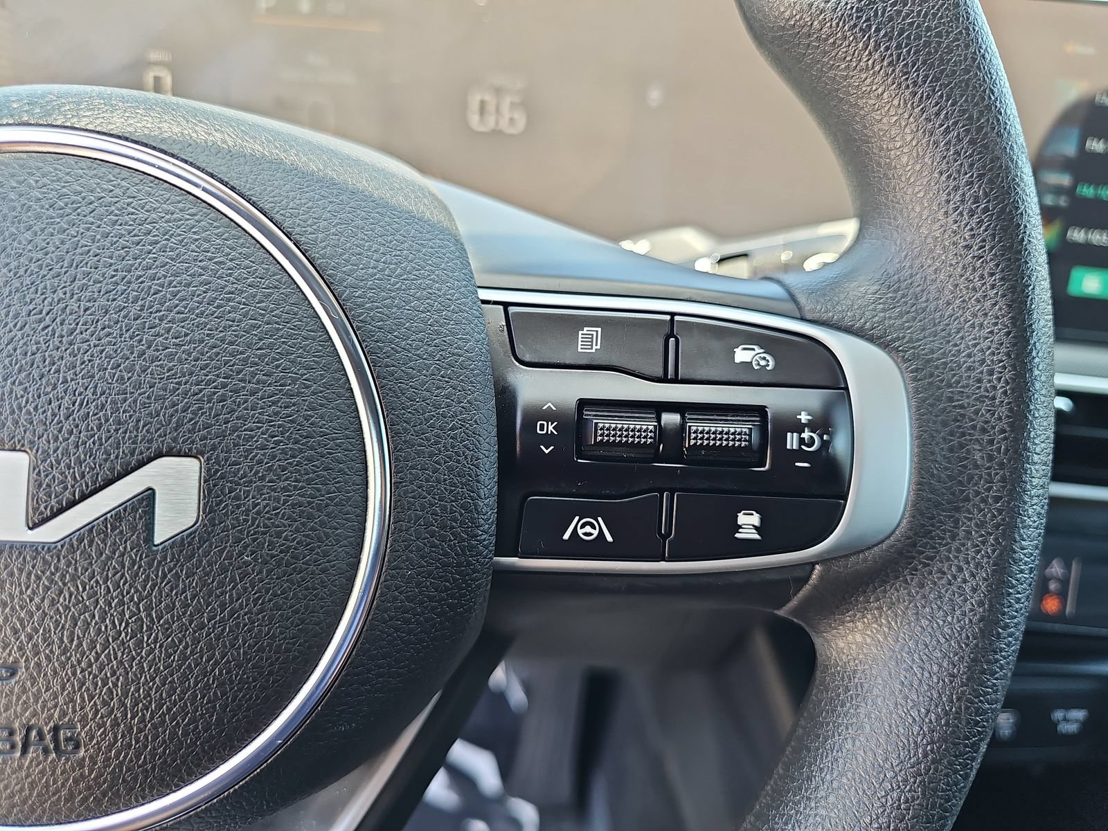 Used 2025 Kia K5 LXS FWD image 17