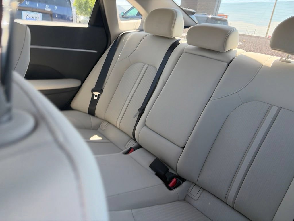 Used 2025 Hyundai Sonata SEL AWD/4WD image 28
