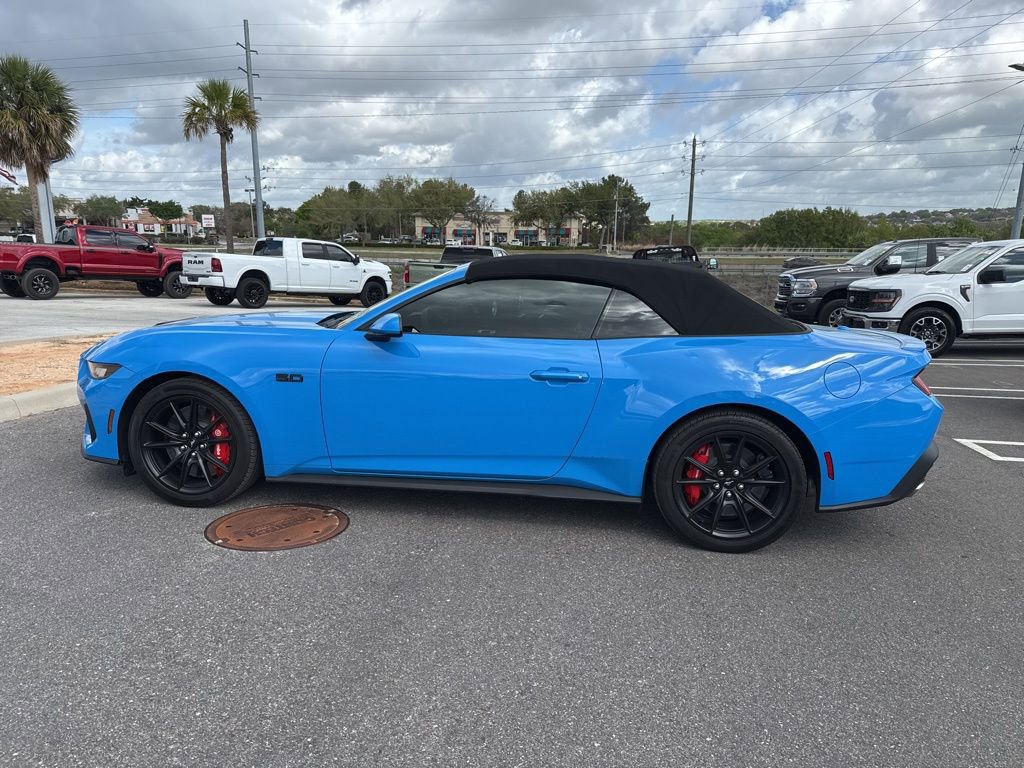 Used 2024 Ford Mustang GT Premium image 4