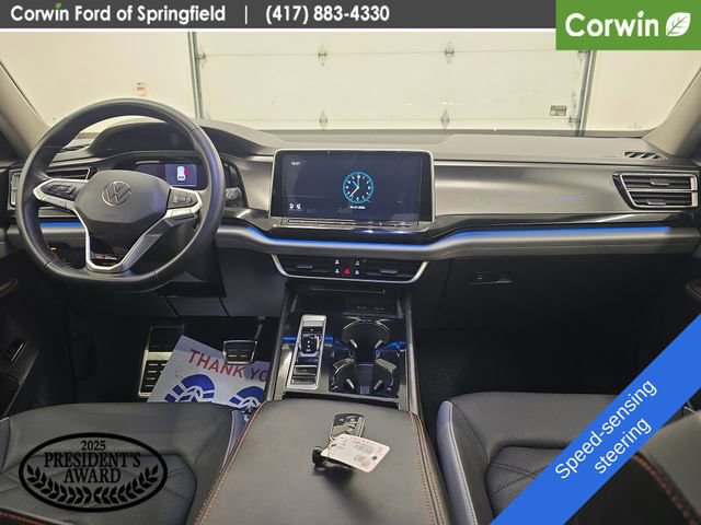 Used 2024 Volkswagen Atlas Peak Edition SE AWD/4WD image 13