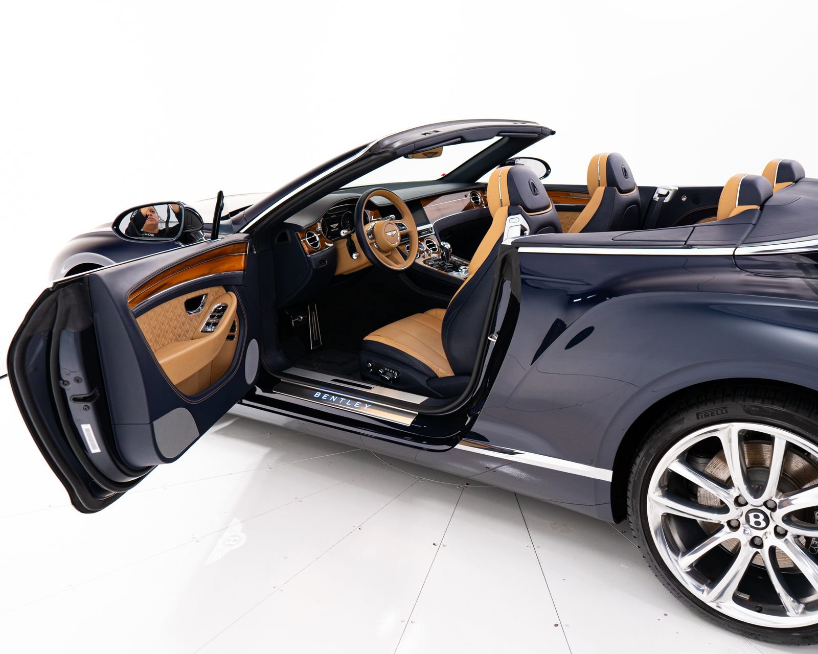 Used 2021 Bentley Continental GT AWD/4WD image 17