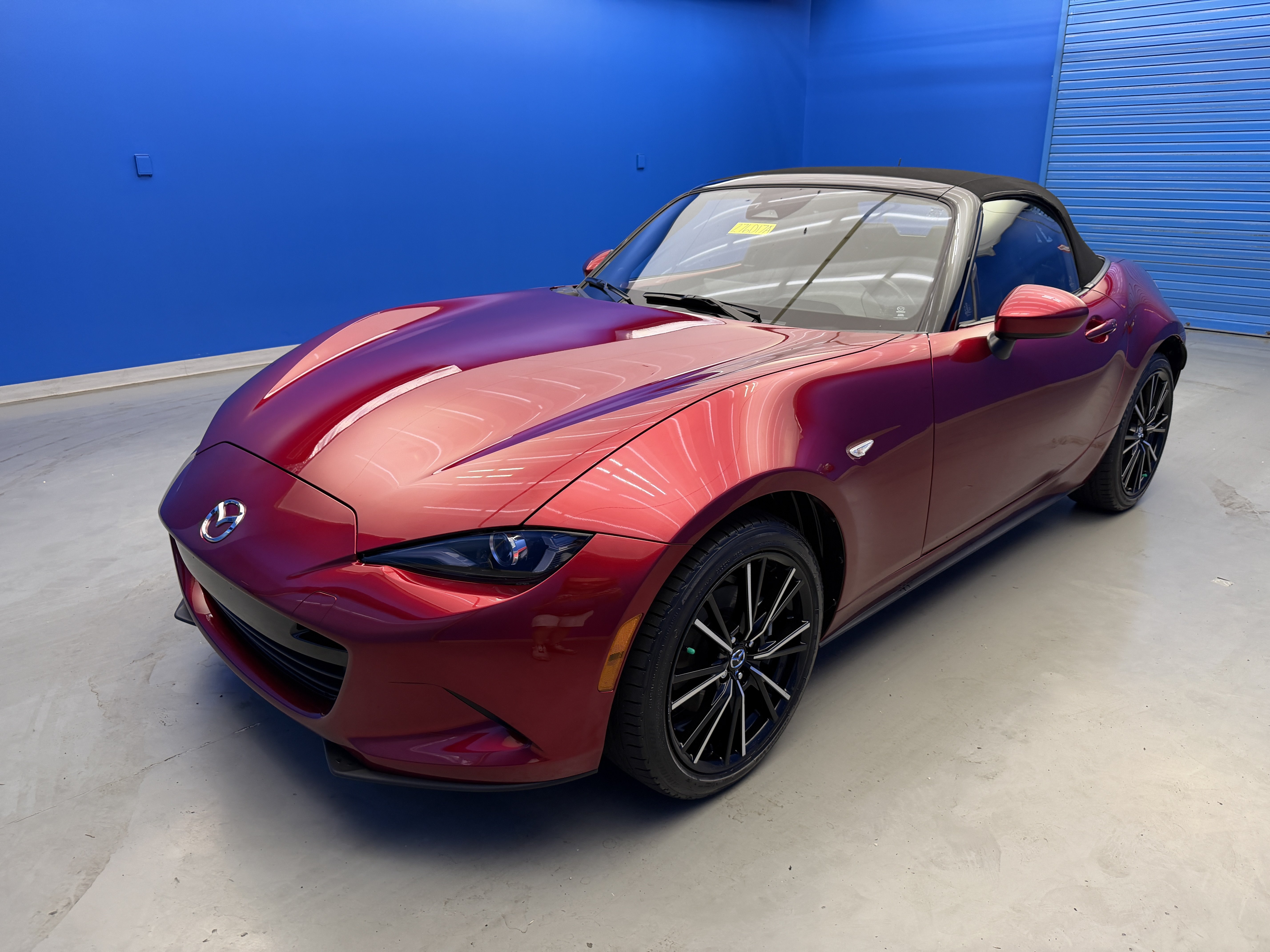 Used 2024 MAZDA MX-5 Miata Grand Touring RWD image 4