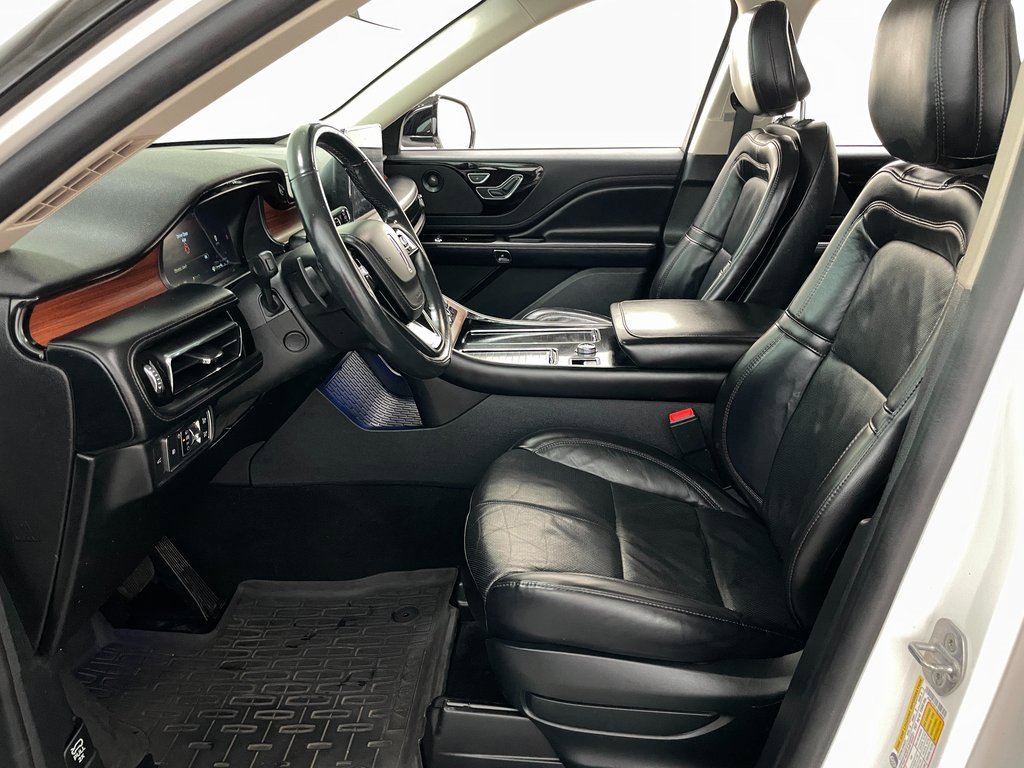 Used 2020 Lincoln Aviator Reserve w/ Elements Package Plus image 9