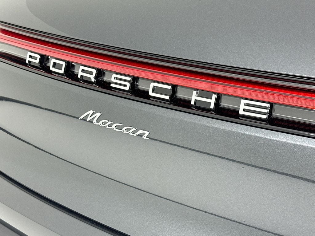 New 2026 Porsche Macan AWD/4WD image 37